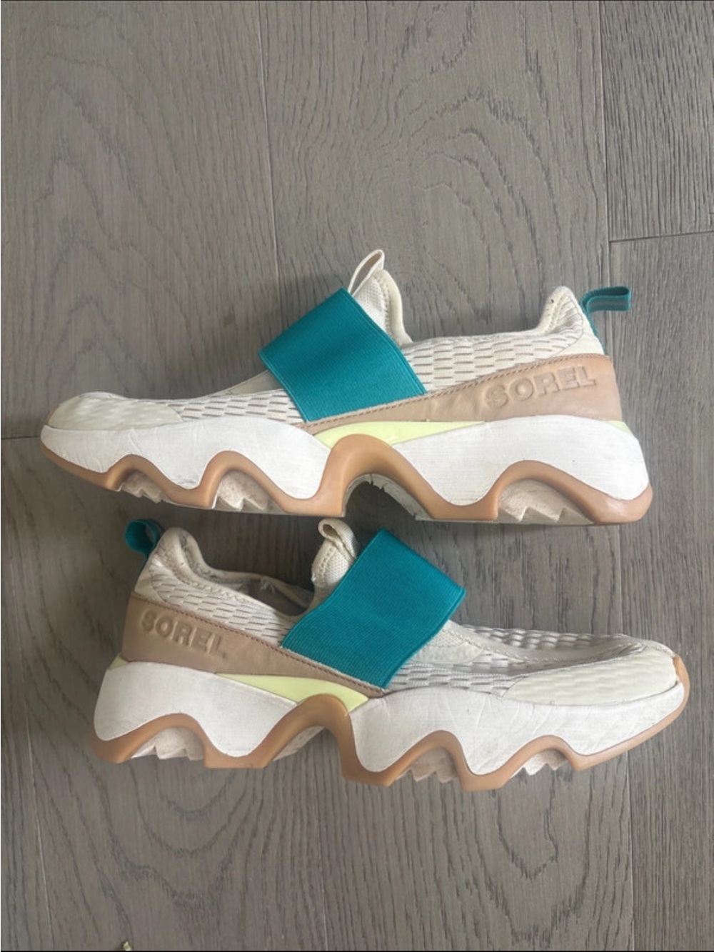 Sorel Cream and Teal Slip-On Sneakers with Gum Sole